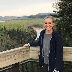 Meet your Posher, Stephanie